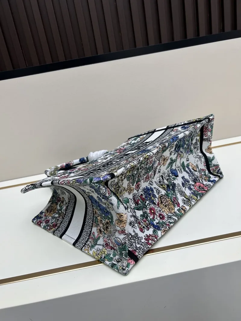 Dior Shopping Bags-8 - Image 5