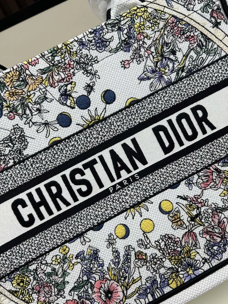 Dior Shopping Bags-9 - Image 5