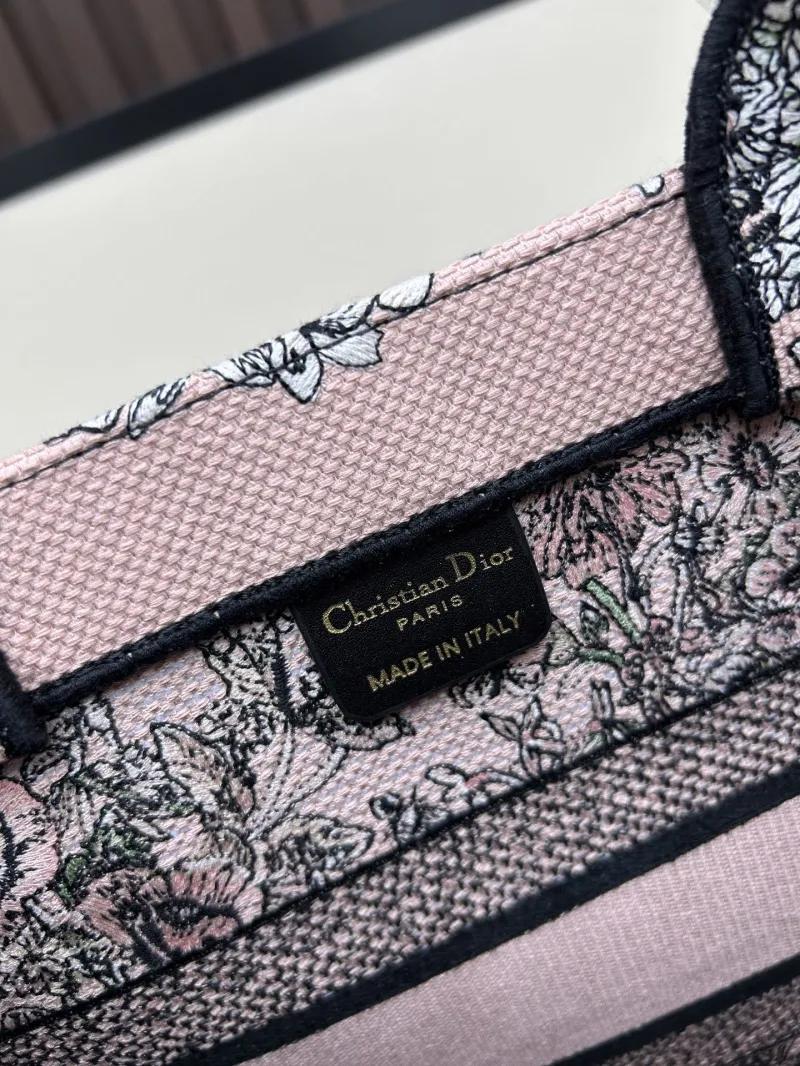 Dior Shopping Bags-10 - Image 9