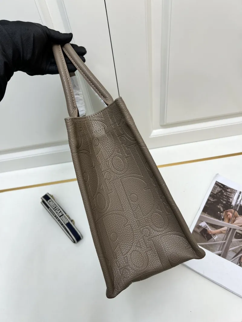 Dior Shopping Bags-13 - Image 6