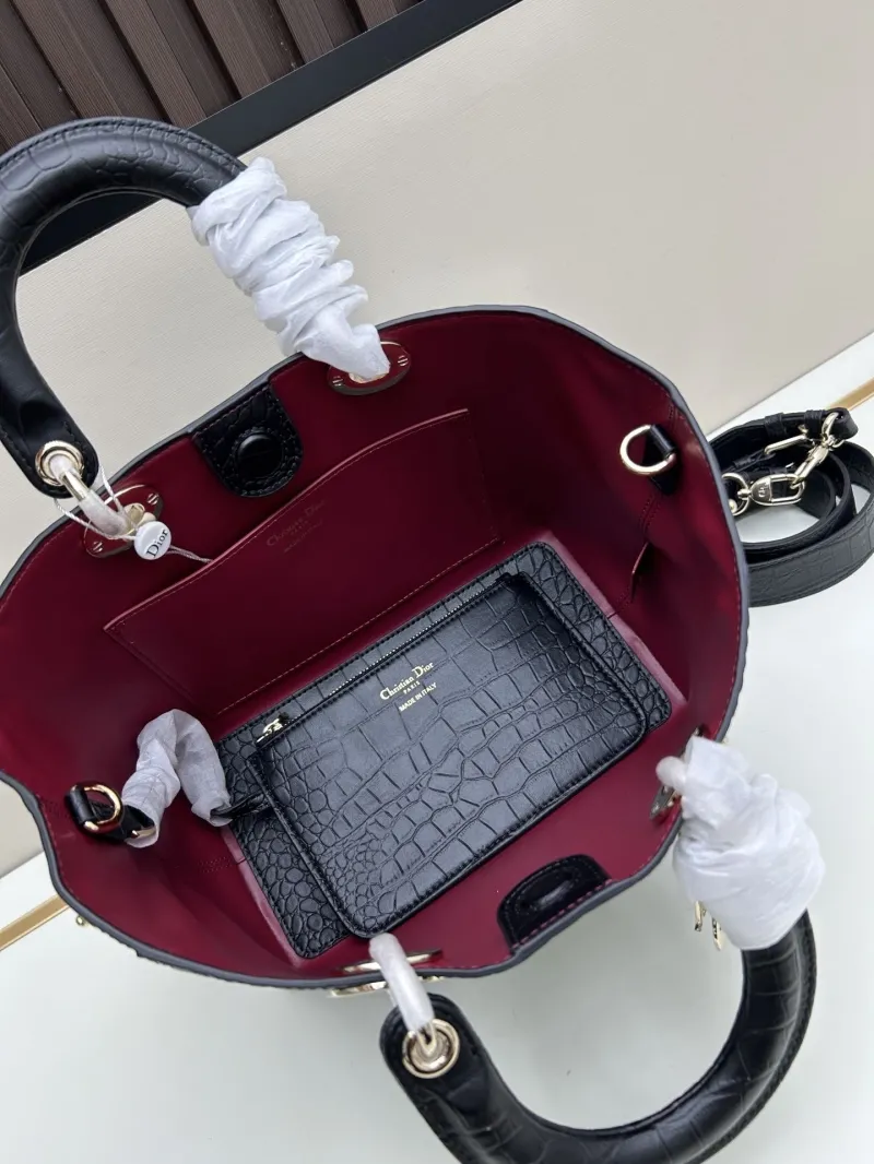 Dior Shopping Bags-35 - Image 7