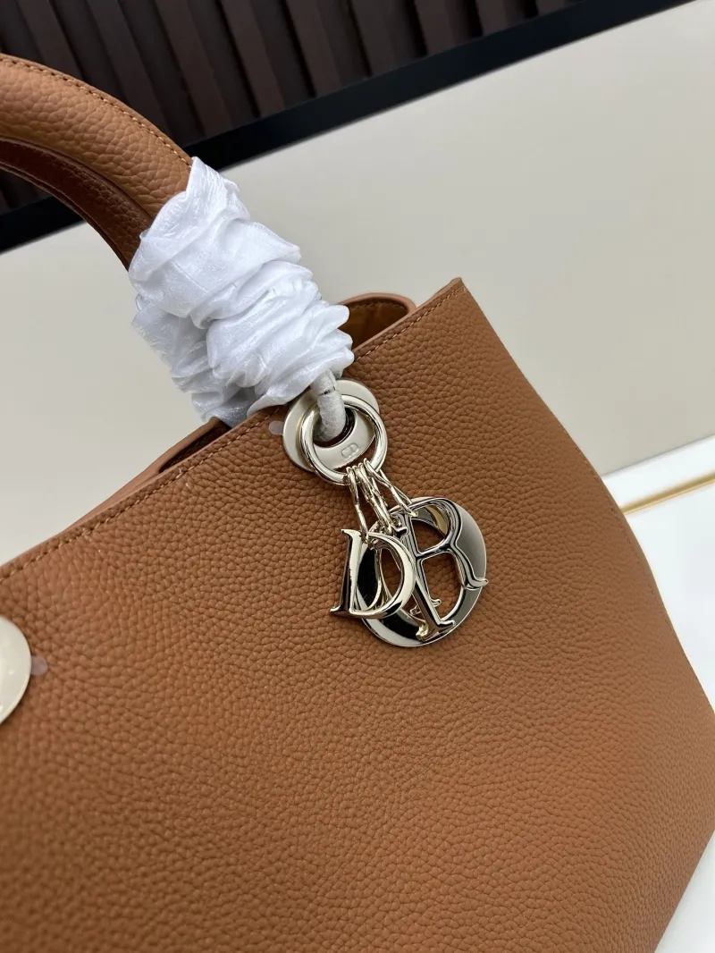 Dior Shopping Bags-38 - Image 5