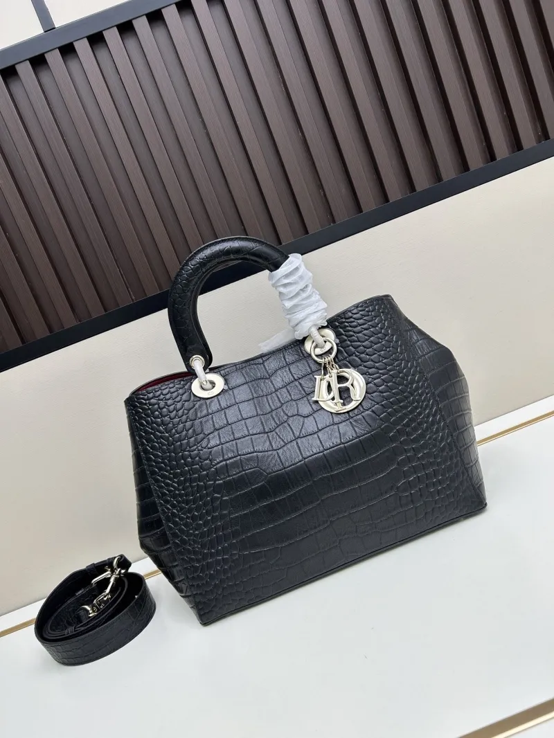 Alternative view of Dior Shopping Bags-39