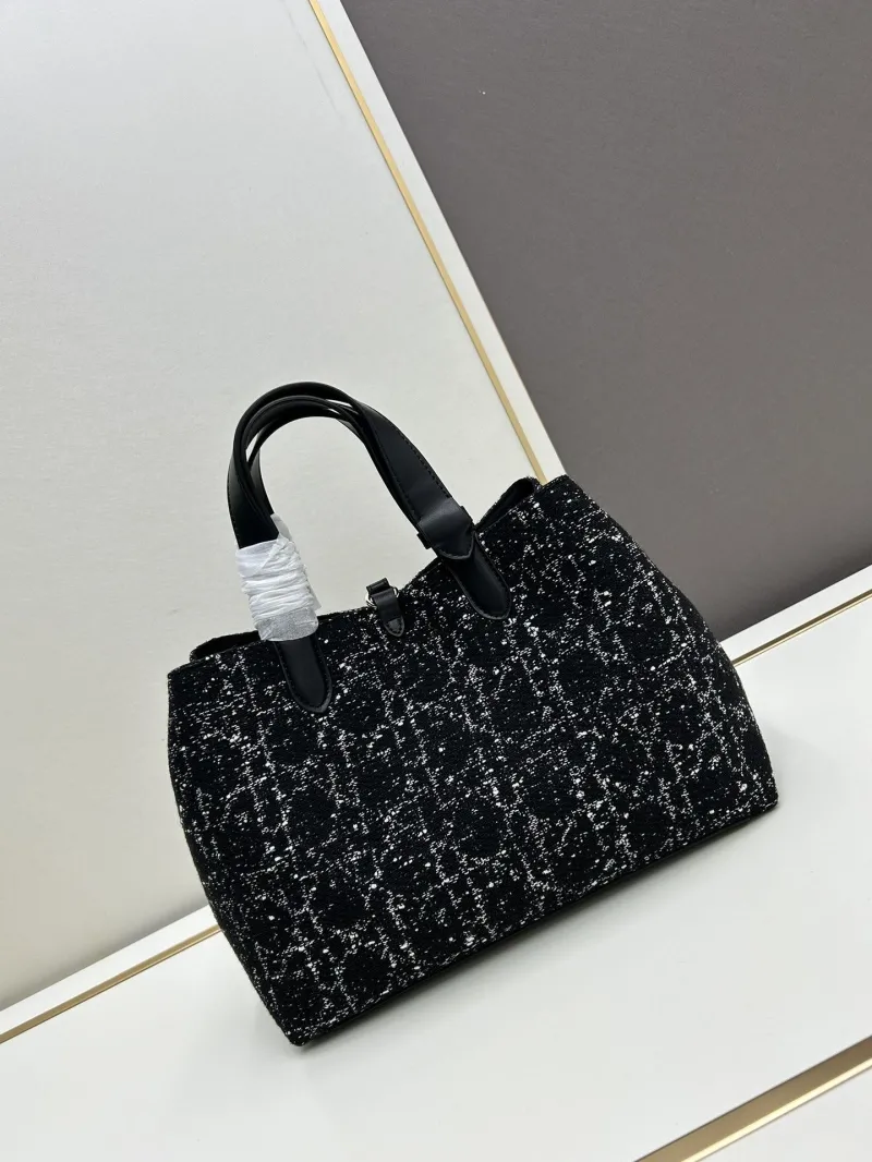 Dior Shopping Bags-40 - Image 3
