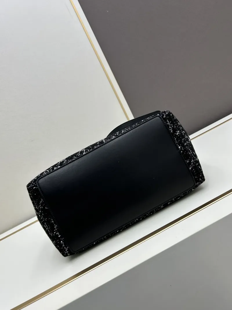 Dior Shopping Bags-40 - Image 5