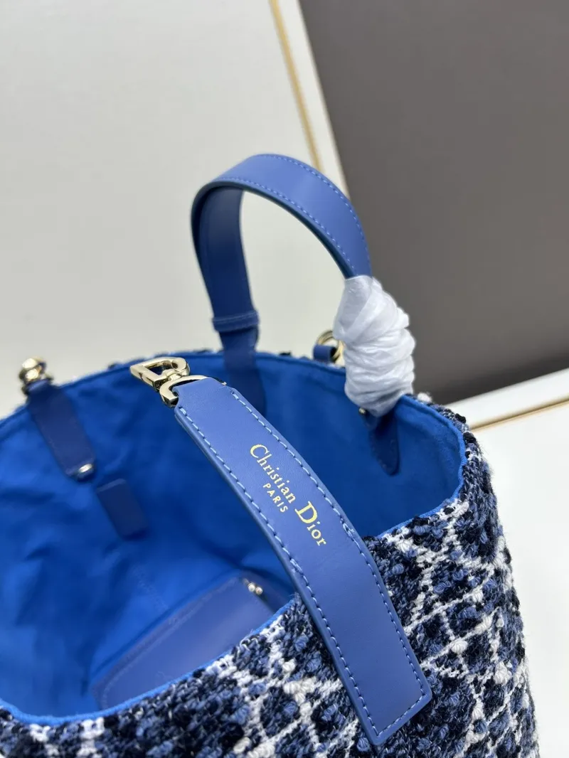 Dior Shopping Bags-41 - Image 8