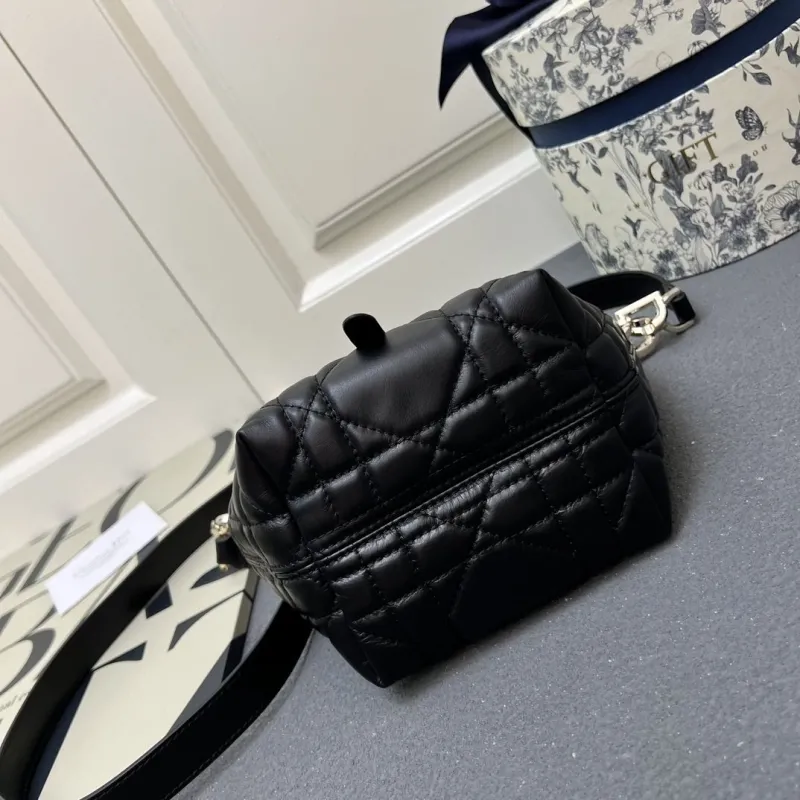 Dior Shopping Bags-46 - Image 7