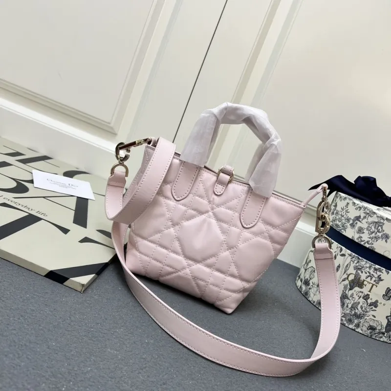 Dior Shopping Bags-48 - Image 3