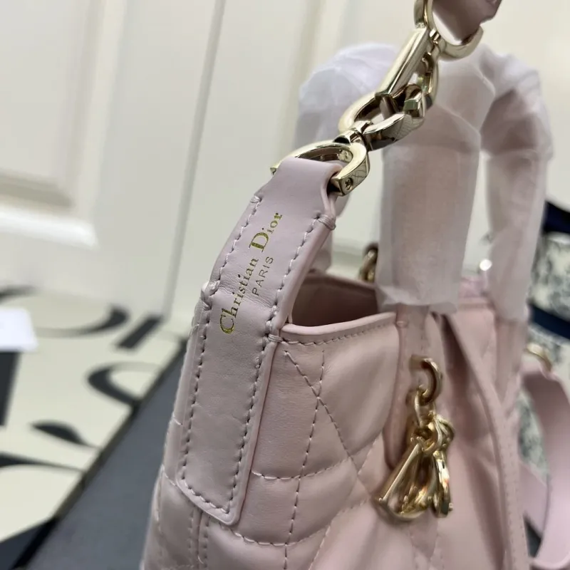 Dior Shopping Bags-48 - Image 5