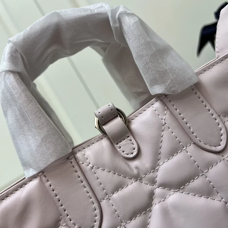 Dior Shopping Bags-48 - Image 7