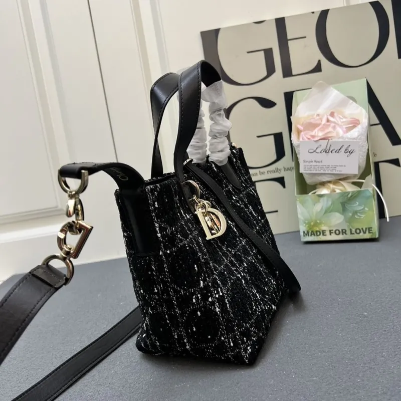 Dior Shopping Bags-53 - Image 3
