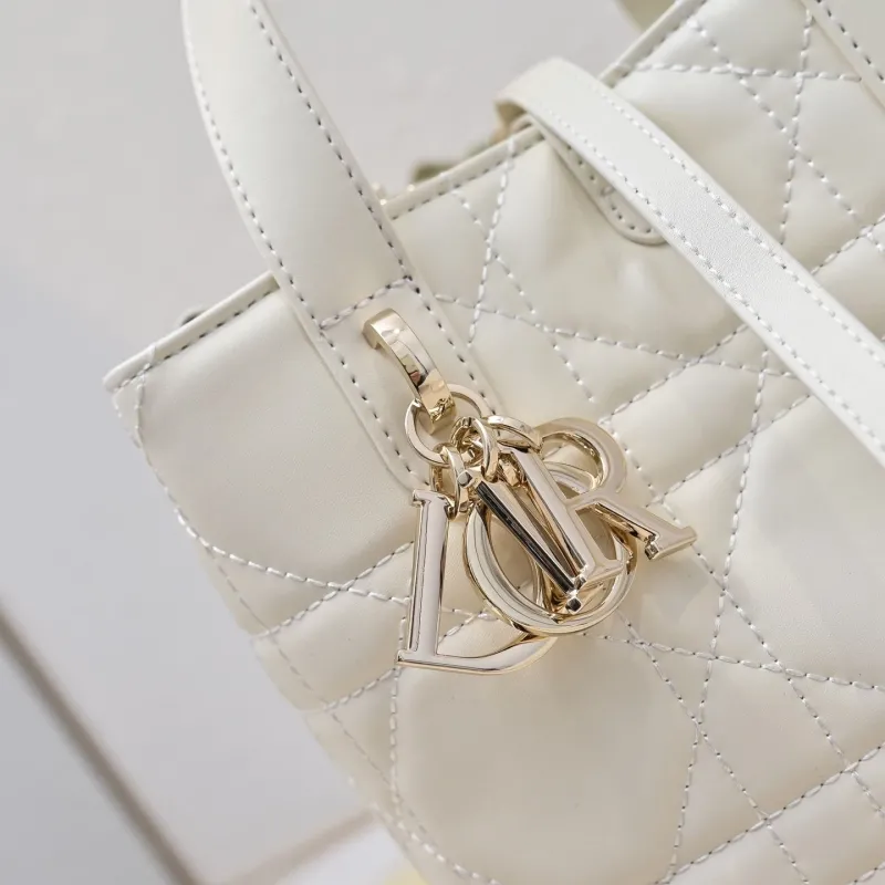 Alternative view of Dior Shopping Bags-58