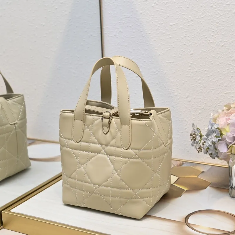 Dior Shopping Bags-59 - Image 3