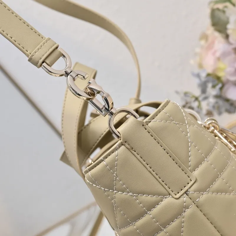 Dior Shopping Bags-59 - Image 6