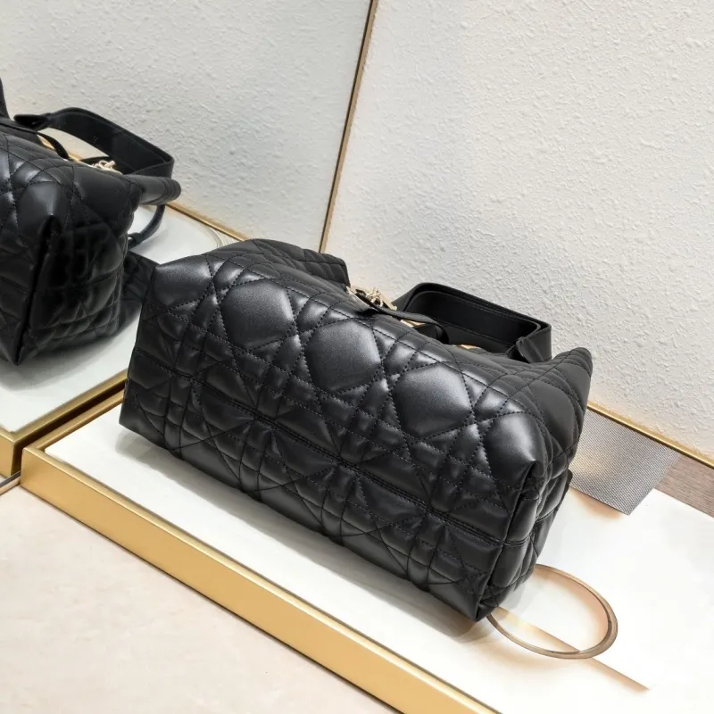 Dior Shopping Bags-62 - Image 7