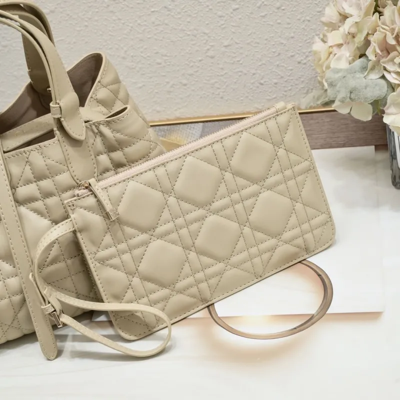 Dior Shopping Bags-65 - Image 5