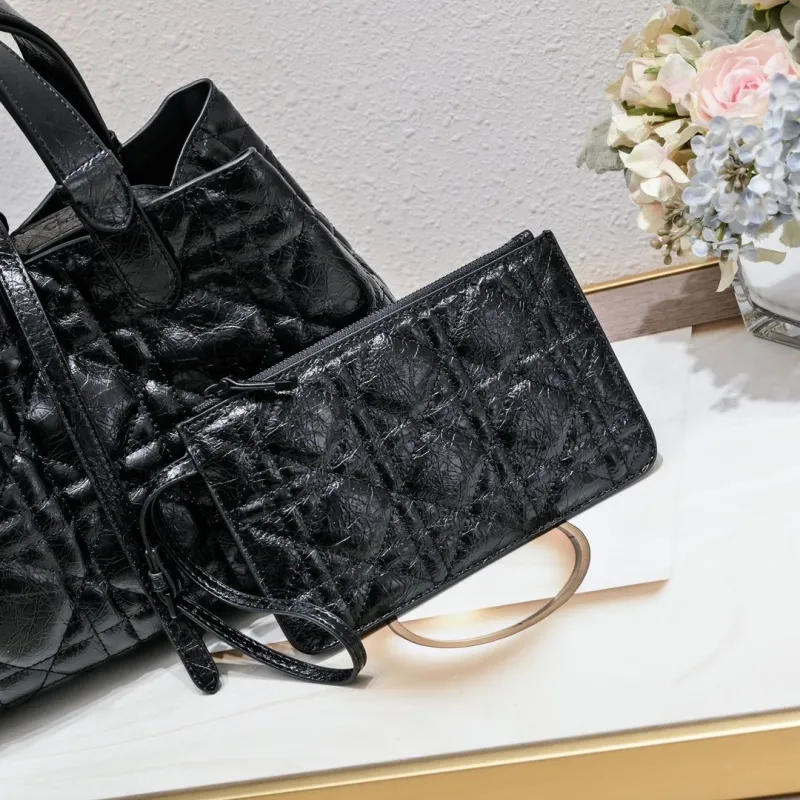 Dior Shopping Bags-68 - Image 4