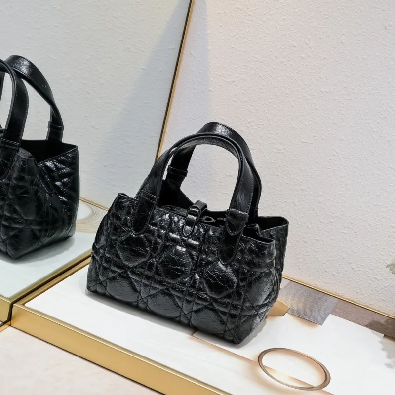 Alternative view of Dior Shopping Bags-69