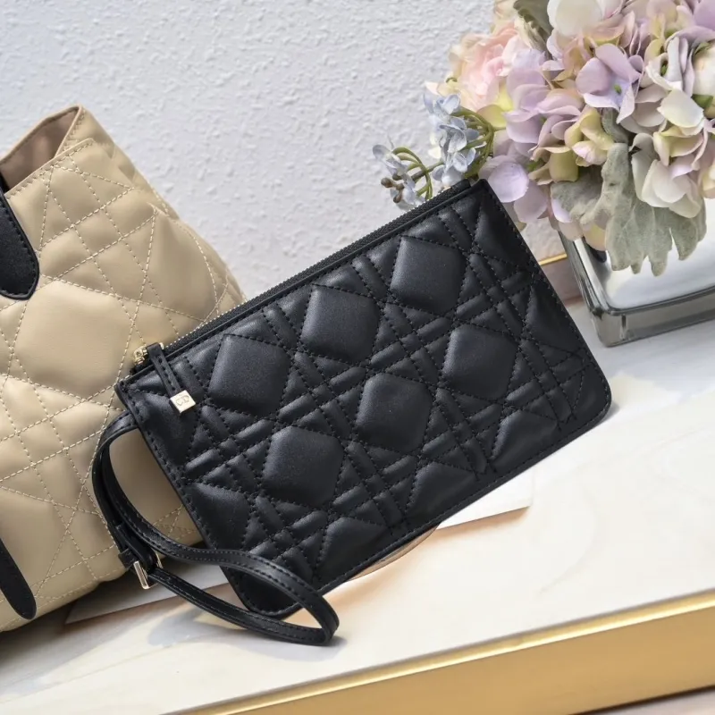 Alternative view of Dior Shopping Bags-70