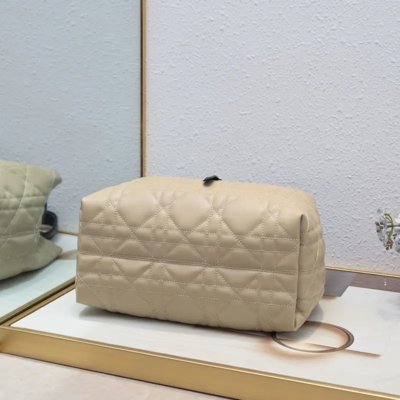 Dior Shopping Bags-70 - Image 6