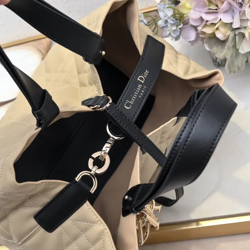 Dior Shopping Bags-70 - Image 7