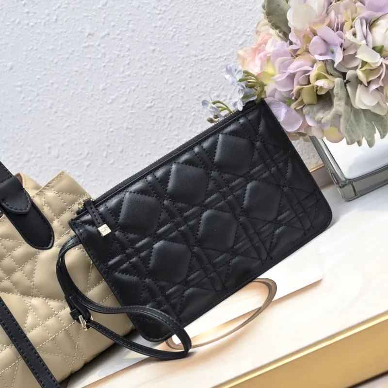 Alternative view of Dior Shopping Bags-71