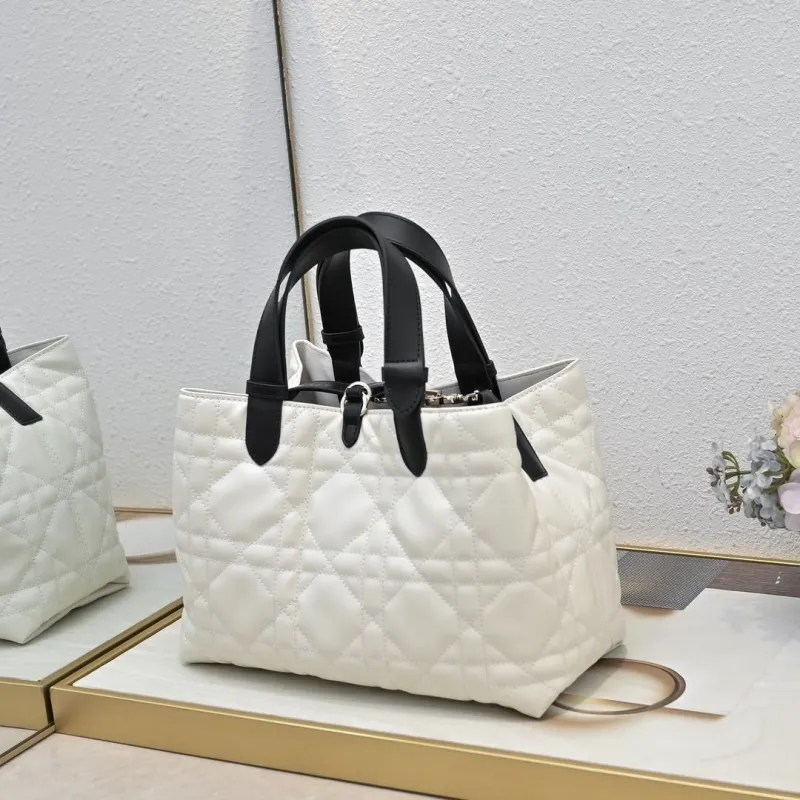Dior Shopping Bags-72 - Image 5