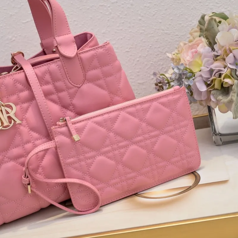 Dior Shopping Bags-76 - Image 5