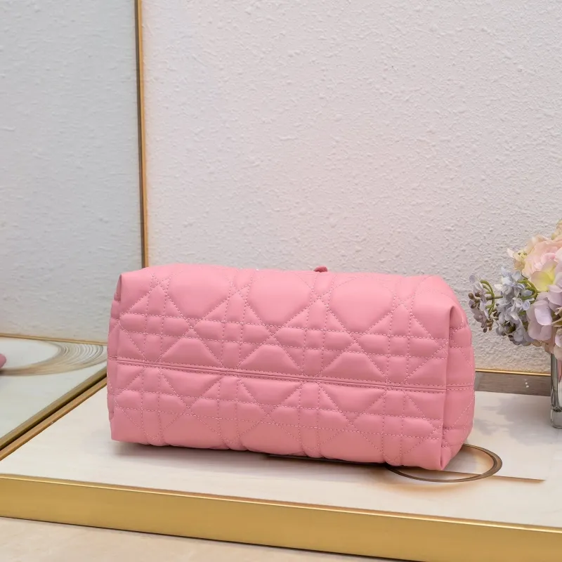 Dior Shopping Bags-76 - Image 6