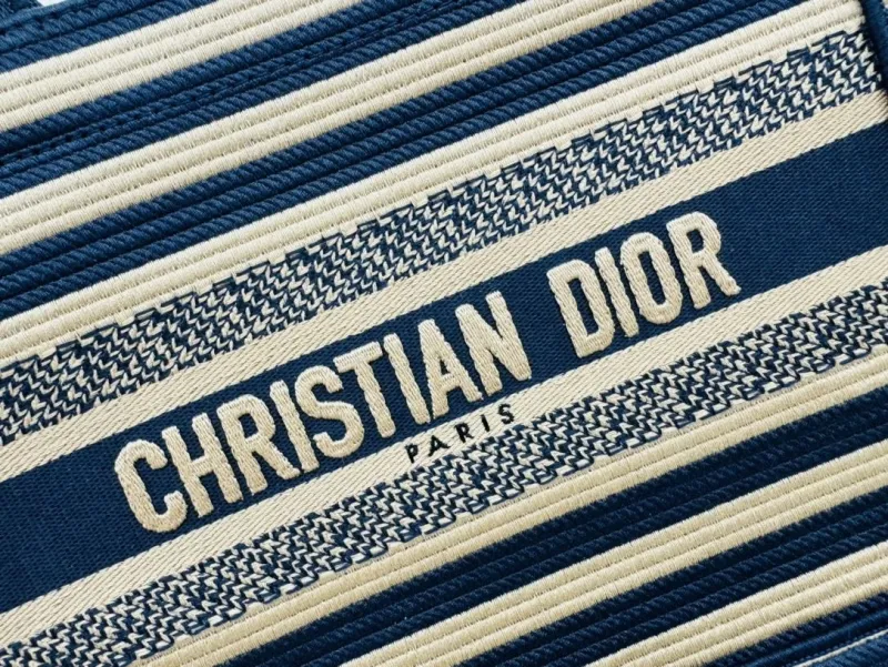 Dior Shopping Bags-78 - Image 5