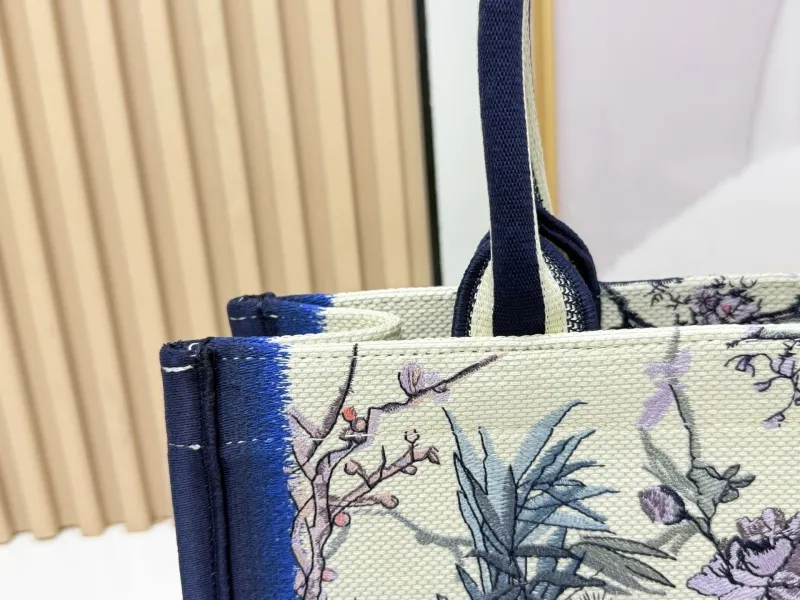 Dior Shopping Bags-82 - Image 5