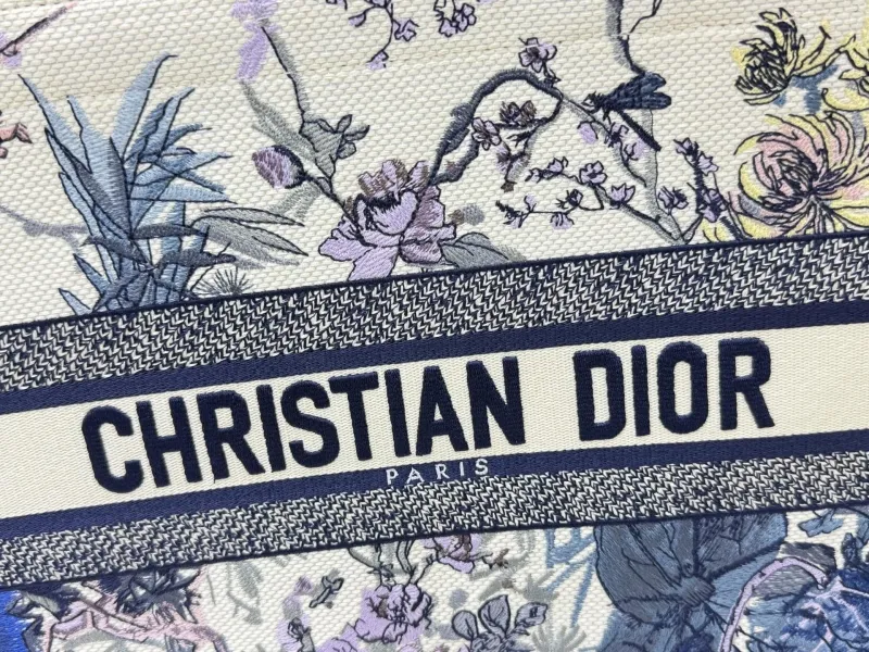 Dior Shopping Bags-82 - Image 6