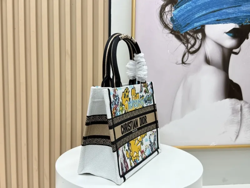 Alternative view of Dior Shopping Bags-86
