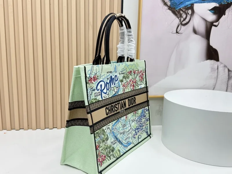 Alternative view of Dior Shopping Bags-91