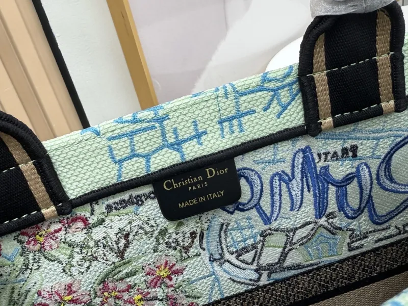 Dior Shopping Bags-91 - Image 7