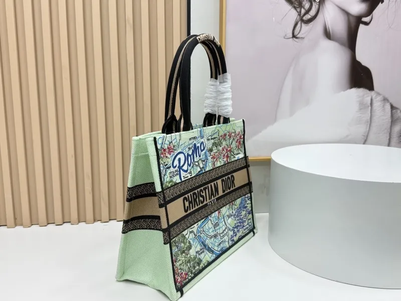 Alternative view of Dior Shopping Bags-92