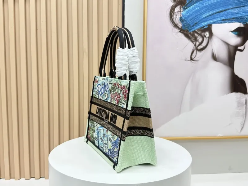 Dior Shopping Bags-93 - Image 3