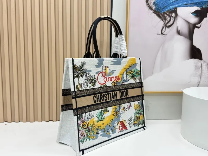 Alternative view of Dior Shopping Bags-94