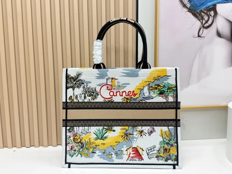 Dior Shopping Bags-94 - Image 4