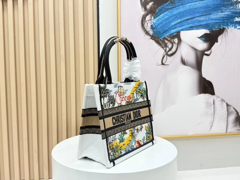 Alternative view of Dior Shopping Bags-96