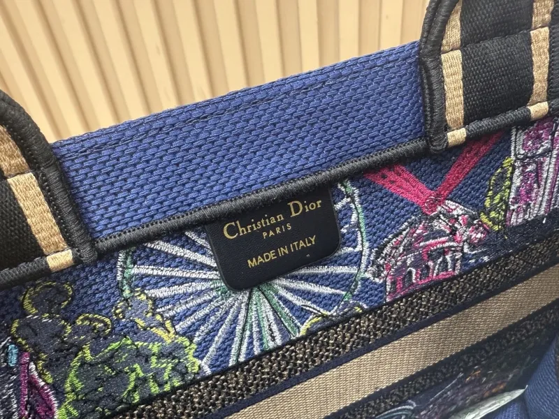 Dior Shopping Bags-101 - Image 8