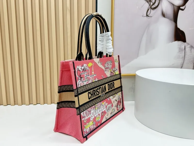 Alternative view of Dior Shopping Bags-104