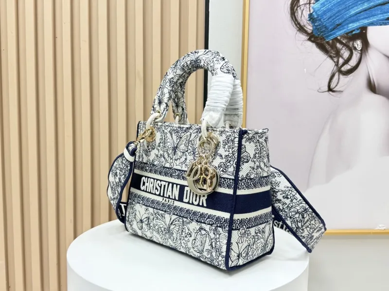 Dior Shopping Bags-105 - Image 3