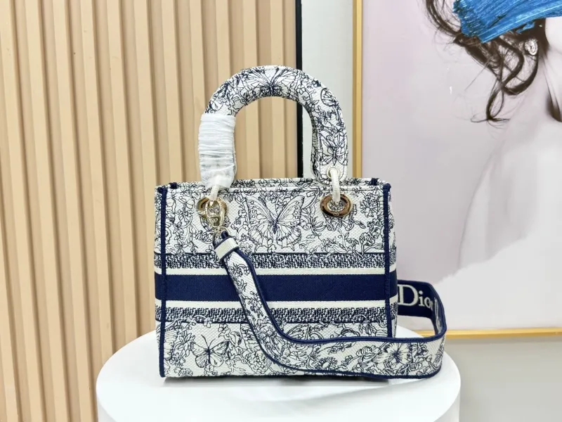 Dior Shopping Bags-105 - Image 4