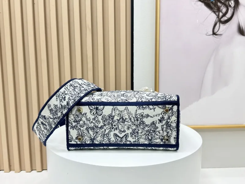 Dior Shopping Bags-105 - Image 7