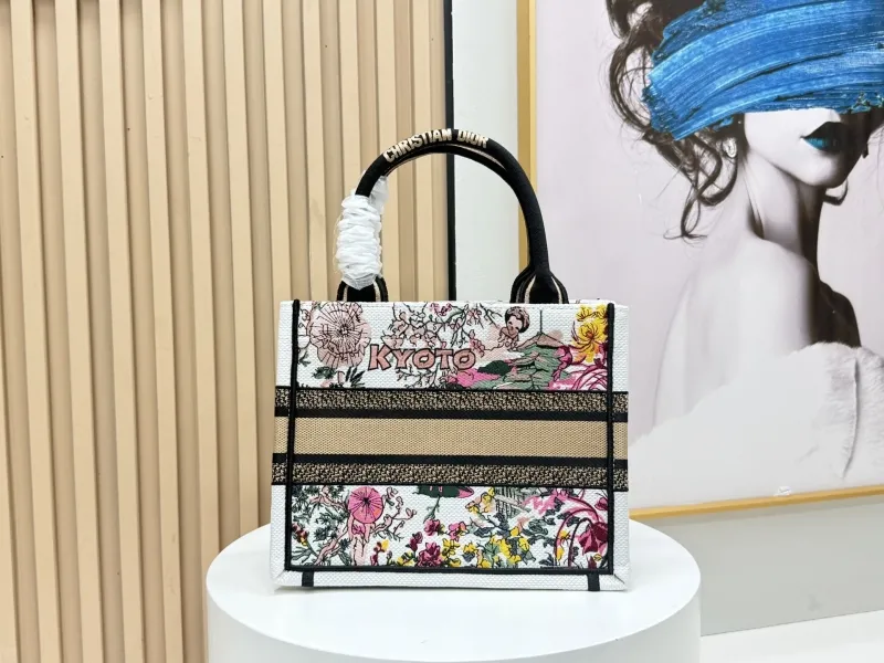 Dior Shopping Bags-109 - Image 4