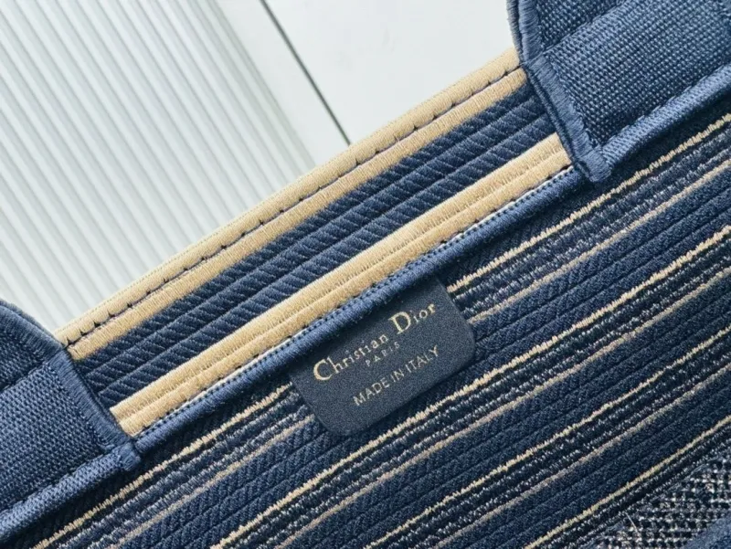 Dior Shopping Bags-110 - Image 8