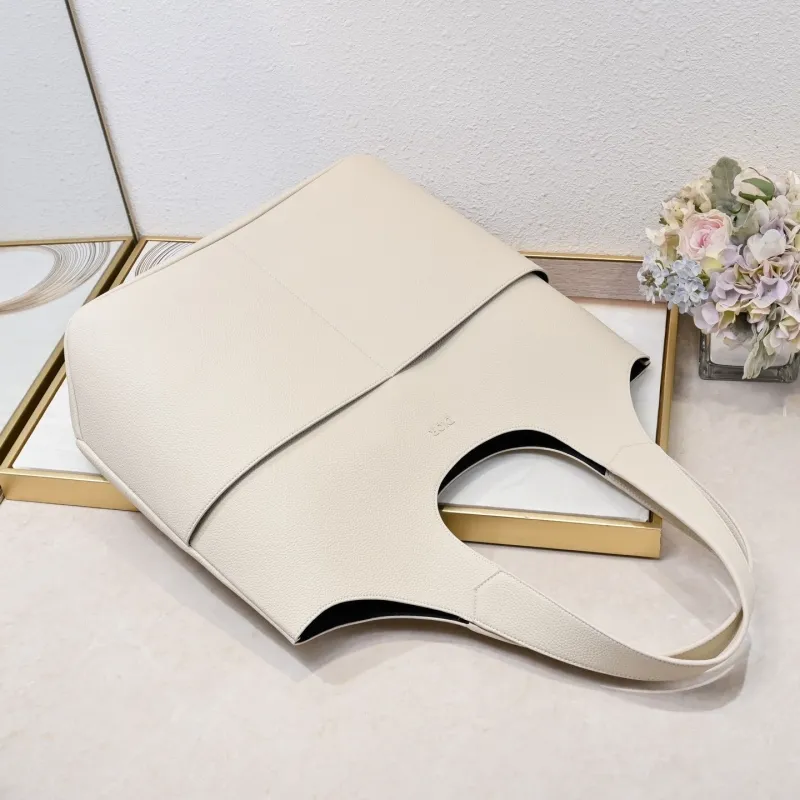Dior Shopping Bags-111
