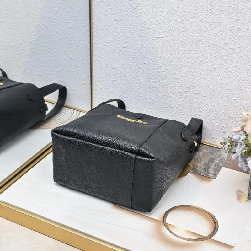 Dior Shopping Bags-114 - Image 9