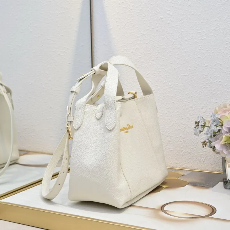 Alternative view of Dior Shopping Bags-115